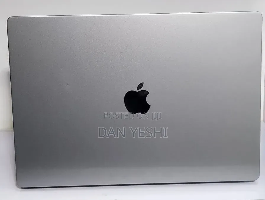New Laptop Apple MacBook Pro 32GB Apple M1 Pro SSD 512GB