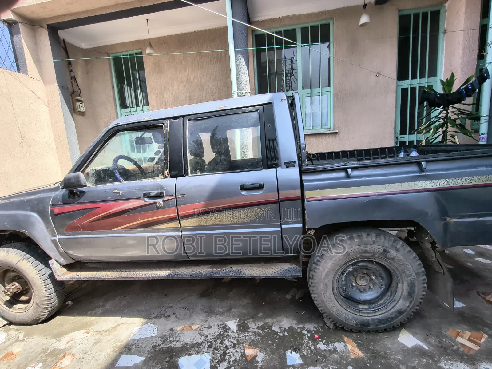 Toyota Hilux 1987 Beige