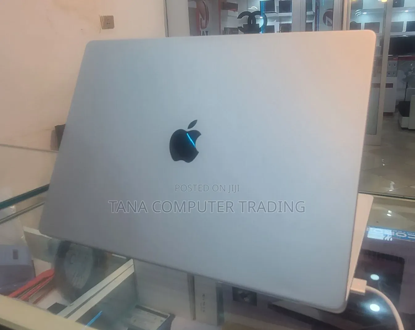 New Laptop Apple MacBook Pro 2021 M1 Max 32GB Apple M1 Max SSD 1T
