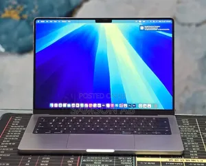 New Laptop Apple MacBook Pro 2020 M1 32GB Apple M1 Pro SSD 1T