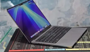 New Laptop Apple MacBook Pro 2020 M1 32GB Apple M1 Pro SSD 1T