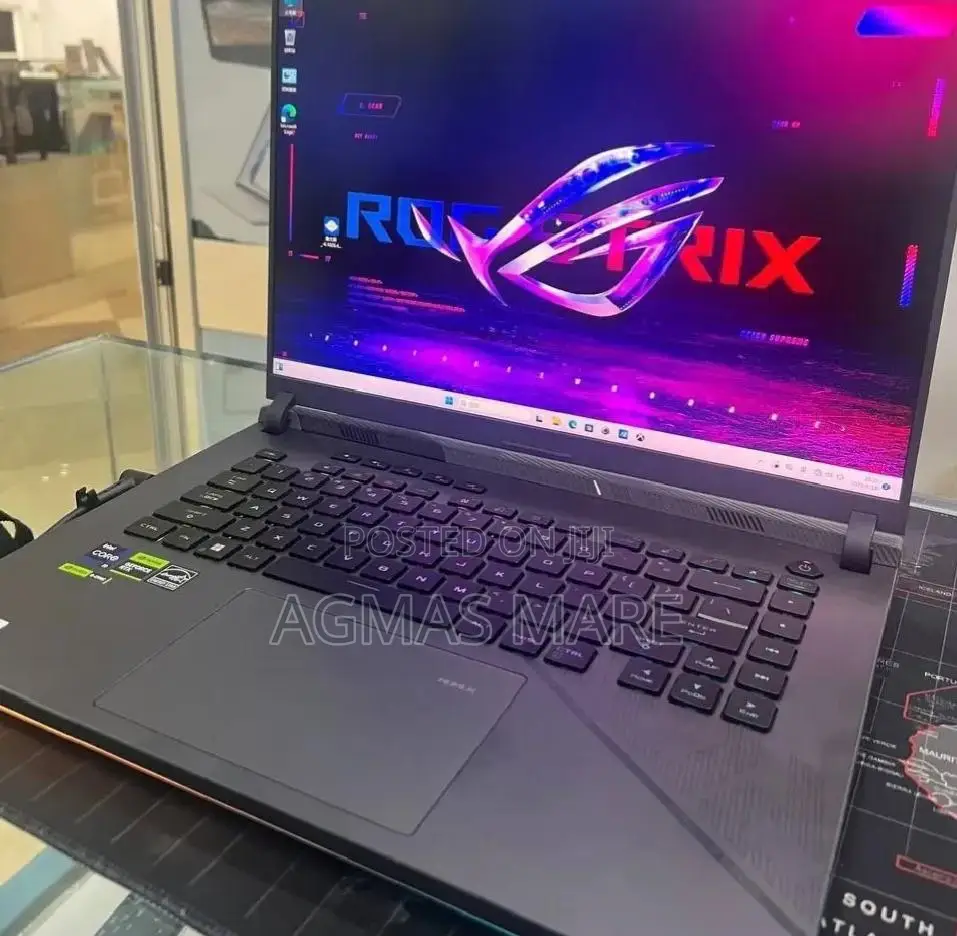 New Laptop Asus ROG Strix G15 32GB Intel Core i9 SSD 1T