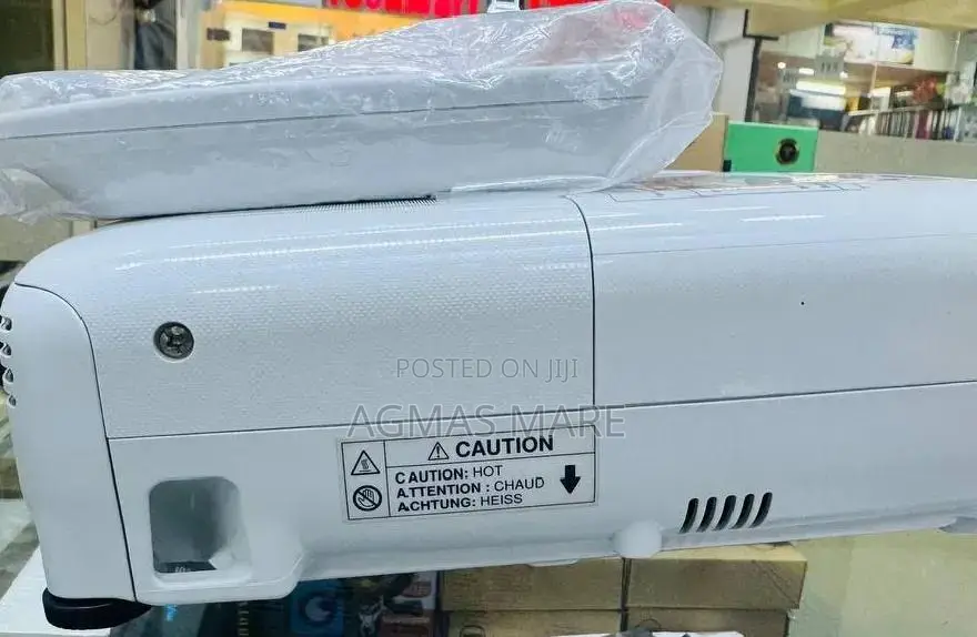 Epson Eb-X18 Is a Portable 3lcd Business and Education