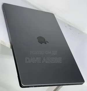 New Laptop Apple MacBook Pro 2020 M1 32GB Apple M1 Pro SSD 512GB