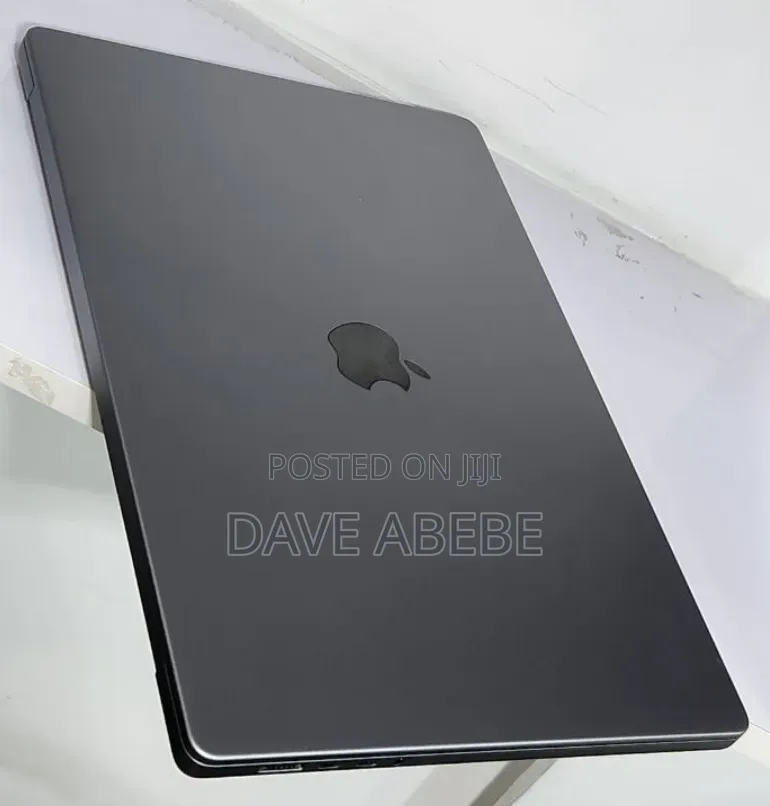 New Laptop Apple MacBook Pro 2020 M1 32GB Apple M1 Pro SSD 512GB