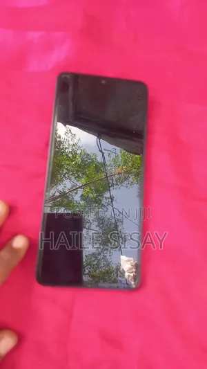 Samsung Galaxy A06 128 GB Gray