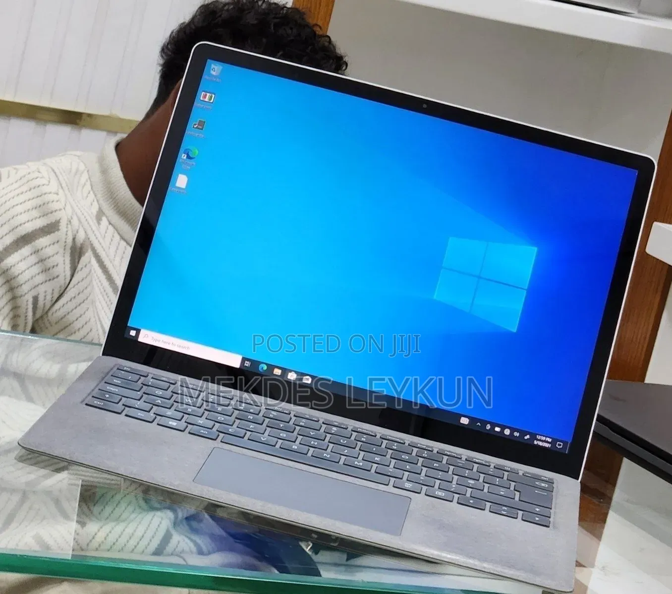 New Laptop Microsoft Surface 16GB Intel Core i7 SSD 256GB