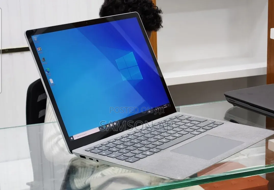 New Laptop Microsoft Surface Laptop 3 16GB Intel Core i7 SSD 256GB