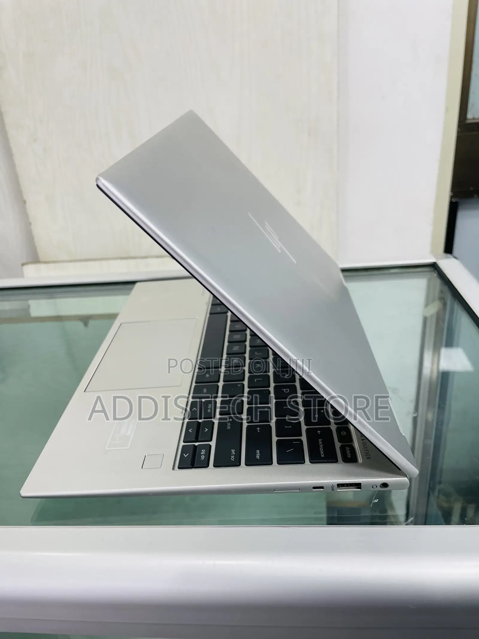 New Laptop HP EliteBook 830 G9 16GB Intel Core i5 SSD 512GB