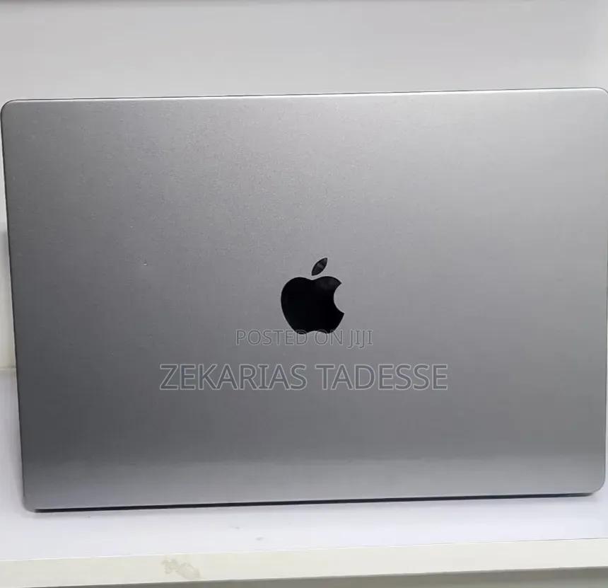 New Laptop Apple MacBook Pro 2020 M1 32GB Apple M1 SSD 512GB