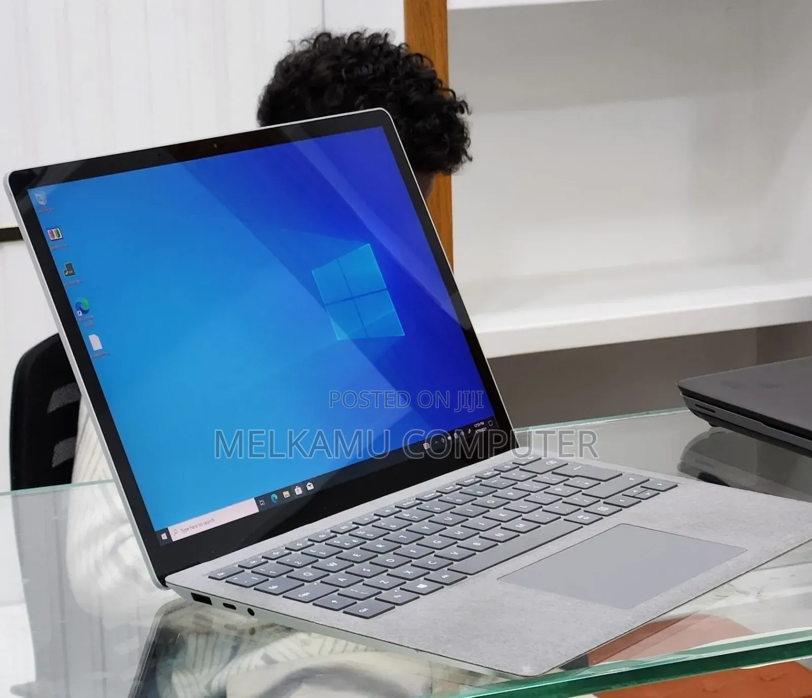 New Laptop Microsoft Surface 16GB Intel Core i5 SSD 256GB