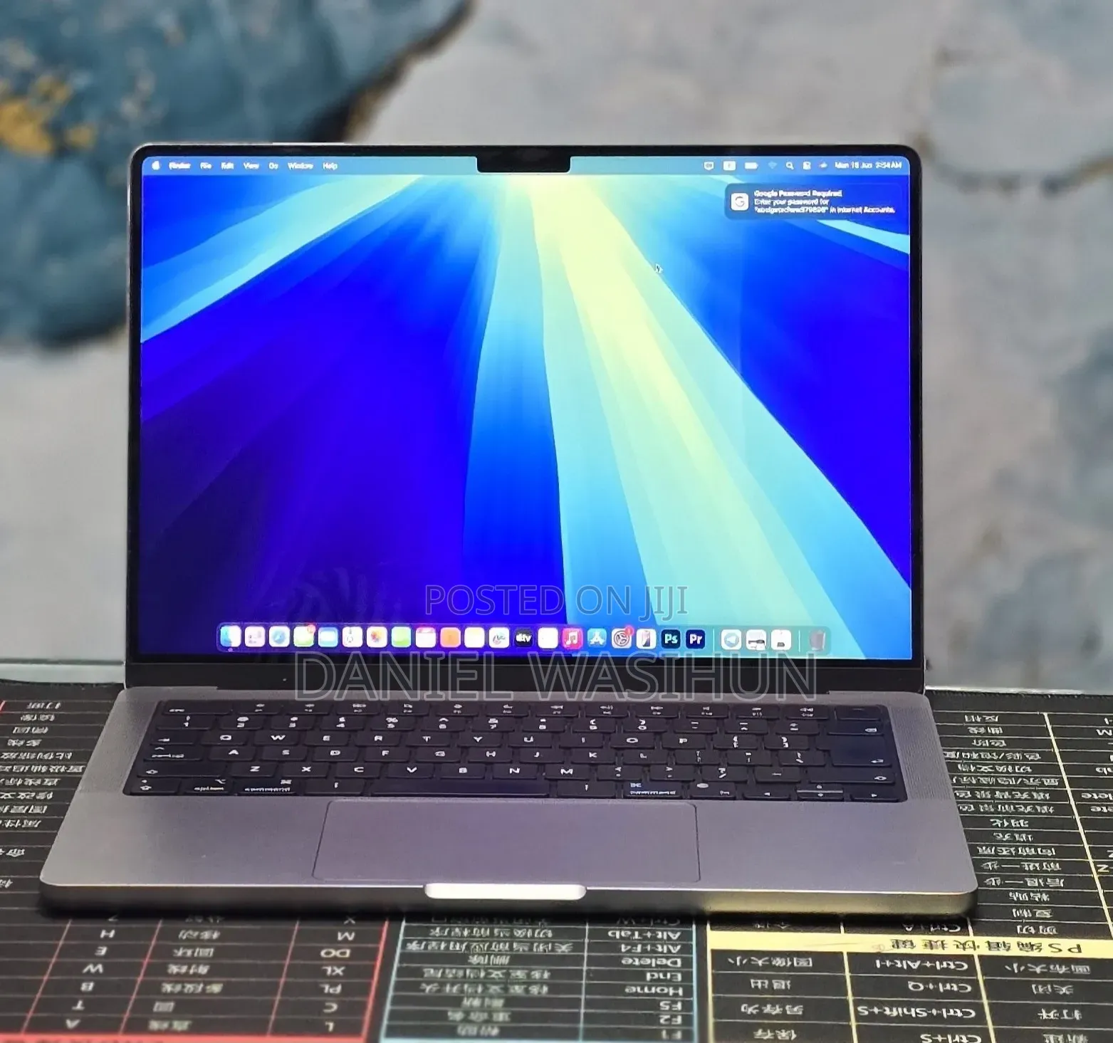 New Laptop Apple MacBook Pro 2021 M1 32GB Apple M1 Pro SSD 1T