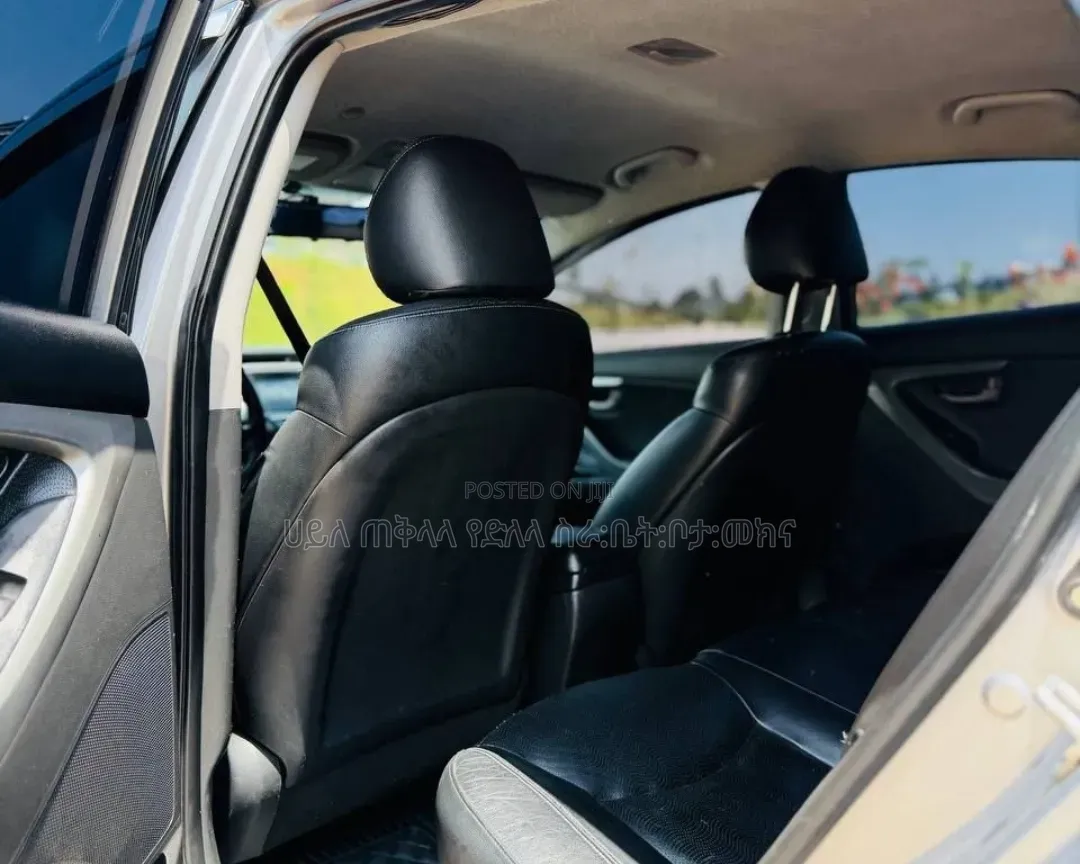 Hyundai Avante 2013 Gray
