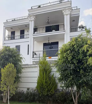 Furnished 7bdrm Townhouse/Terrace in አያት ኮምፓወንድ ውስጥ, Yeka for sale