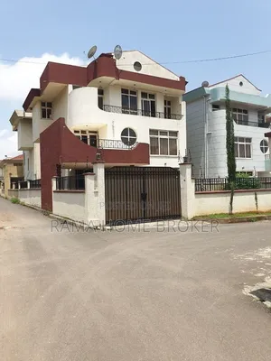 Furnished 6bdrm Townhouse/Terrace in አያት ኮምፓወንድ ውስጥ, Yeka for sale