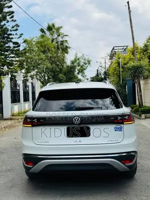 Volkswagen ID.6 2023 White