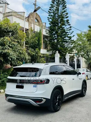 Volkswagen ID.6 2023 White