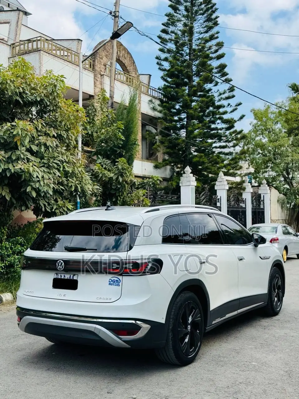 Volkswagen ID.6 2023 White