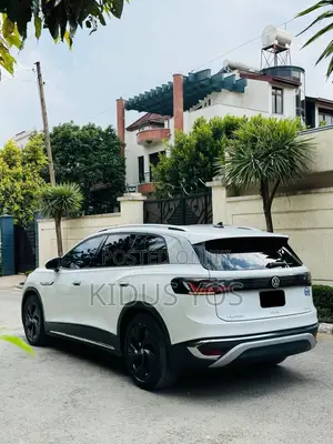 Volkswagen ID.6 2023 White