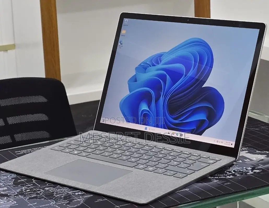 New Laptop Microsoft 16GB Intel Core i5 SSD 512GB