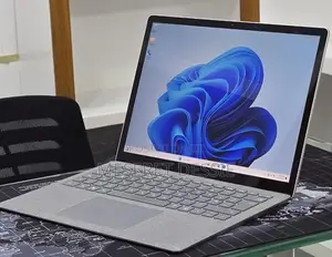 New Laptop Microsoft 16GB Intel Core i5 SSD 512GB