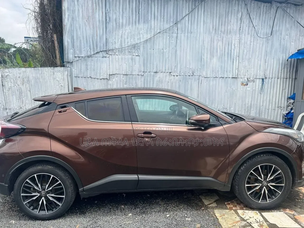 Toyota C-HR 2017 Burgundy