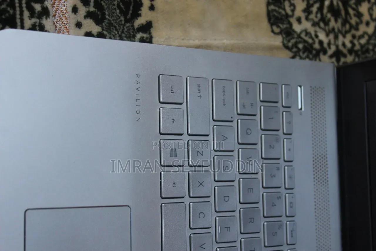 New Laptop HP Pavilion 15 12GB Intel Core i5 SSD 512GB