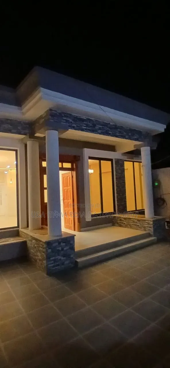 Furnished 5bdrm Villa in Legetafo Area, Oromia-Finfinne for sale