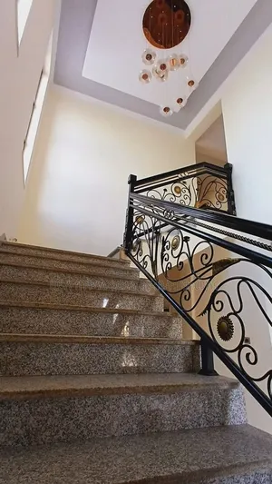 Furnished 6bdrm Townhouse/Terrace in Ayat Zone Inside, Yeka for sale