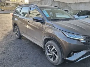 Toyota Rush 2023 Purple