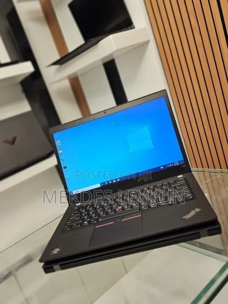 New Laptop Lenovo ThinkPad t495s 8GB AMD Ryzen 5 SSD 512GB
