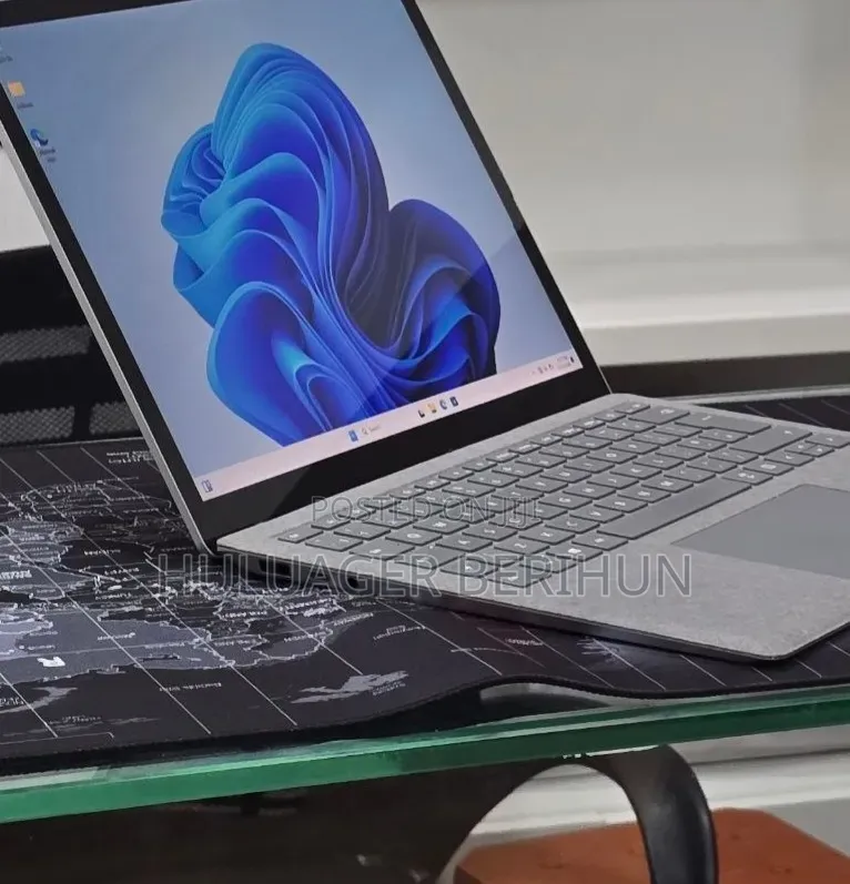 New Laptop Microsoft Surface Laptop 4 16GB Intel Core i5 SSD 512GB