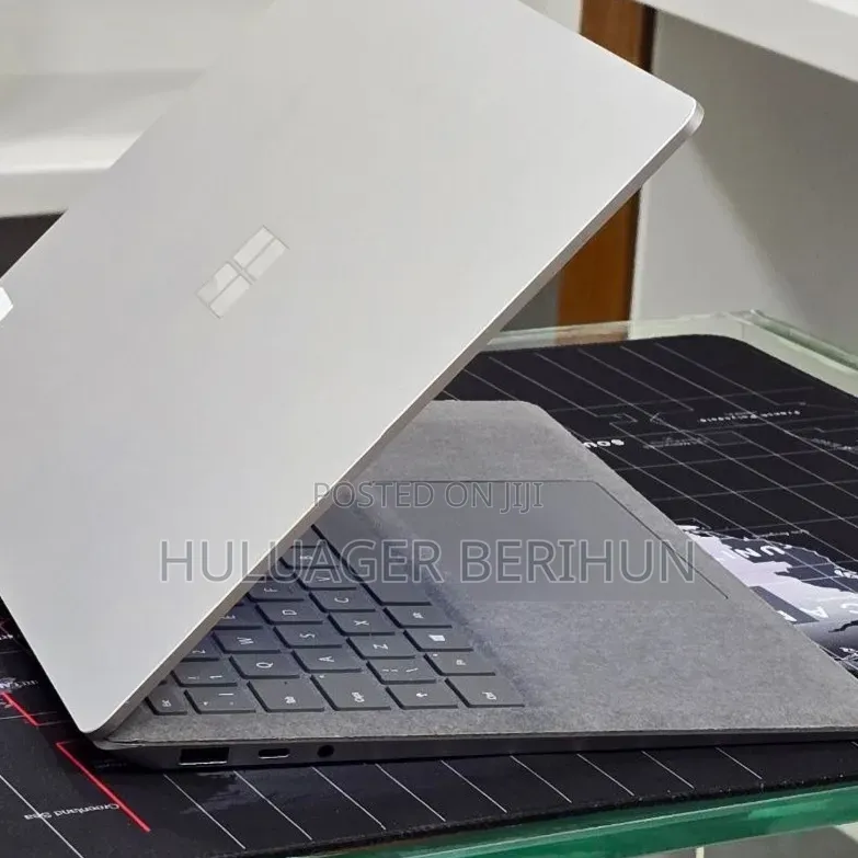 New Laptop Microsoft Surface Laptop 4 16GB Intel Core i5 SSD 512GB