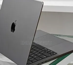 New Laptop Apple MacBook Pro 2023 M3 8GB Apple M3 Pro SSD 512GB