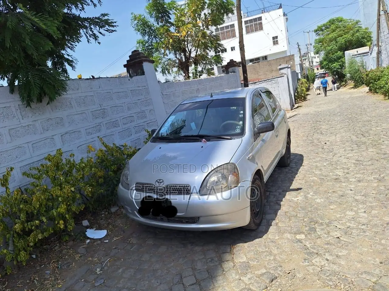 Toyota Vitz 2001 Silver