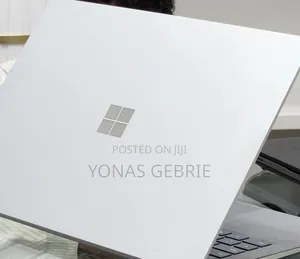 New Laptop Microsoft Surface 16GB Intel Core i7 SSD 256GB