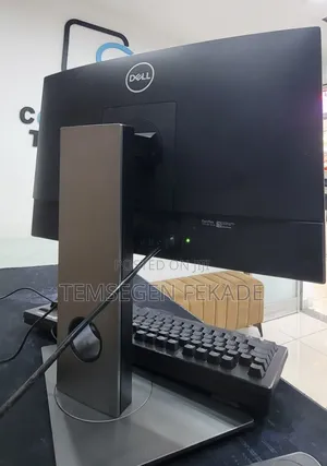 Excellent Conditio Dell All-in-One 24" (Dell) Processor