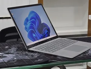 New Laptop Microsoft Surface Laptop 4 16GB Intel Core i5 SSD 512GB