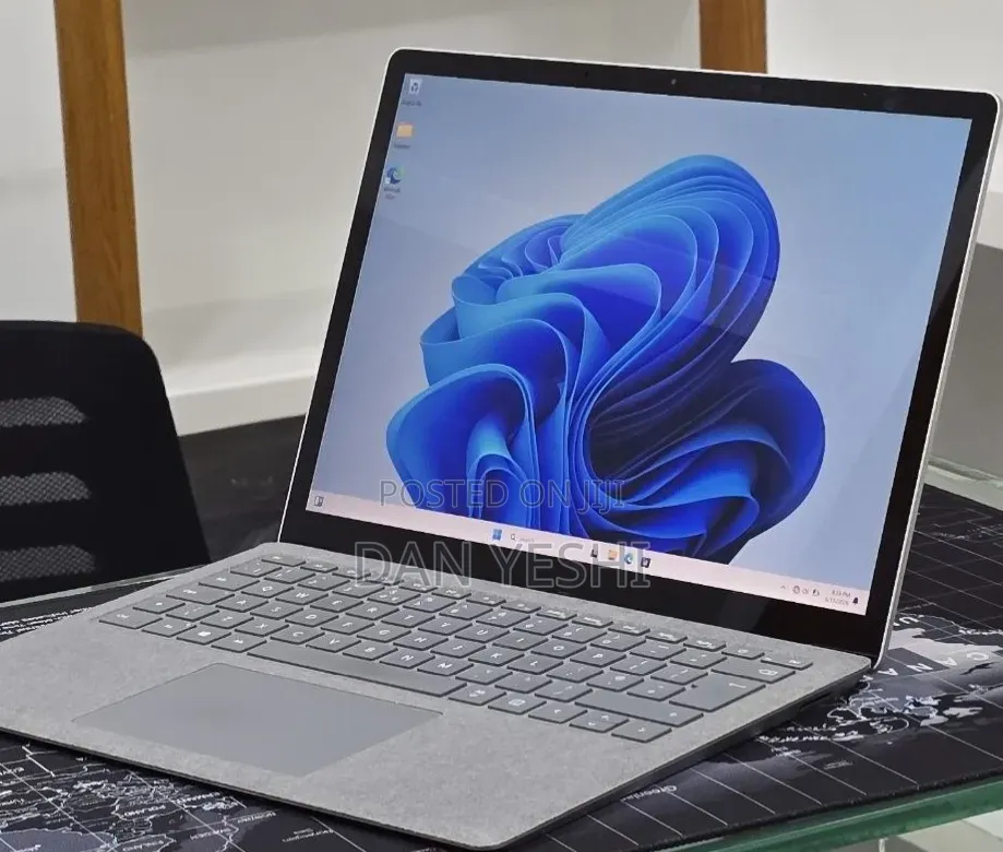 New Laptop Microsoft Surface Laptop 4 16GB Intel Core i5 SSD 512GB