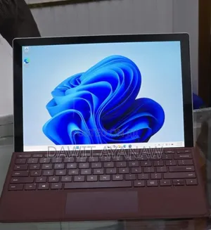 New Laptop Microsoft Surface Pro 6 8GB Intel Core i5 SSD 128GB
