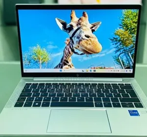 New Laptop HP EliteBook 830 G8 16GB Intel Core i5 SSD 512GB