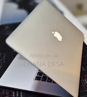New Laptop Apple MacBook Pro 2015 16GB Intel Core i7 SSD 256GB