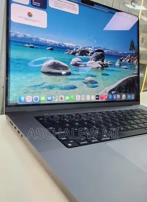 New Laptop Apple MacBook Pro 2021 M1 16GB Apple M1 Pro SSD 1T