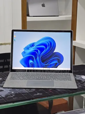 New Laptop Microsoft Surface Laptop 4 16GB Intel Core i5 SSD 512GB