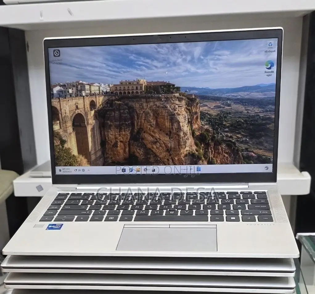 New Laptop HP EliteBook 840 G10 16GB Intel Core i7 SSD 512GB