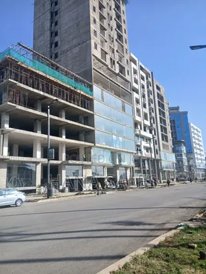ሙሉ አጠናቀን የምናስረክባቸዉን የንግድ ሱቆች እየሸጥን እንገኛለን