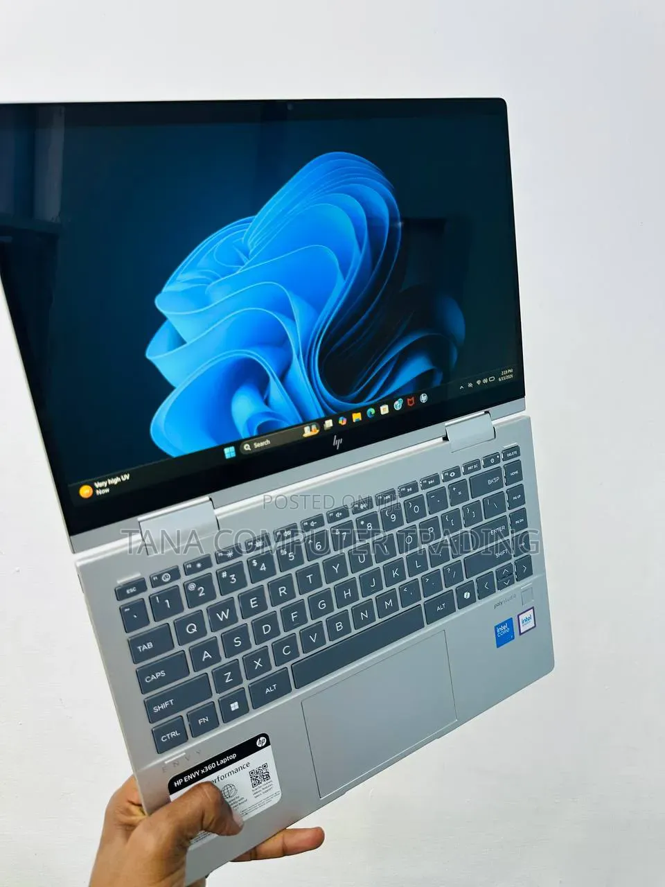 New Laptop HP Envy x360 16GB Intel Core 7 SSD 1T