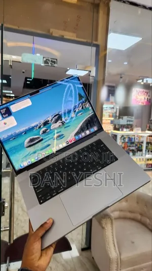 New Laptop Apple MacBook Pro 2021 M1 16GB Apple M1 SSD 1T