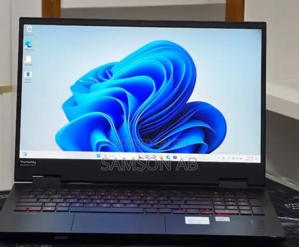 New Laptop HP Omen 15 16GB Intel Core i7 SSD 512GB