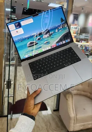 New Laptop Apple MacBook 16GB SSD 1T